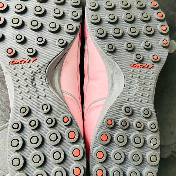 FINAL PRICE MARKDOWN!/DKNY Signature Pink Sneakers/Size 7.5 - Picture 11 of 12